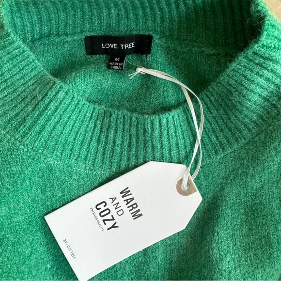Love Tree Green Boxy Cropped Long Sleeve Crew Neck Womens Size M Pullover - Picture 11 of 13